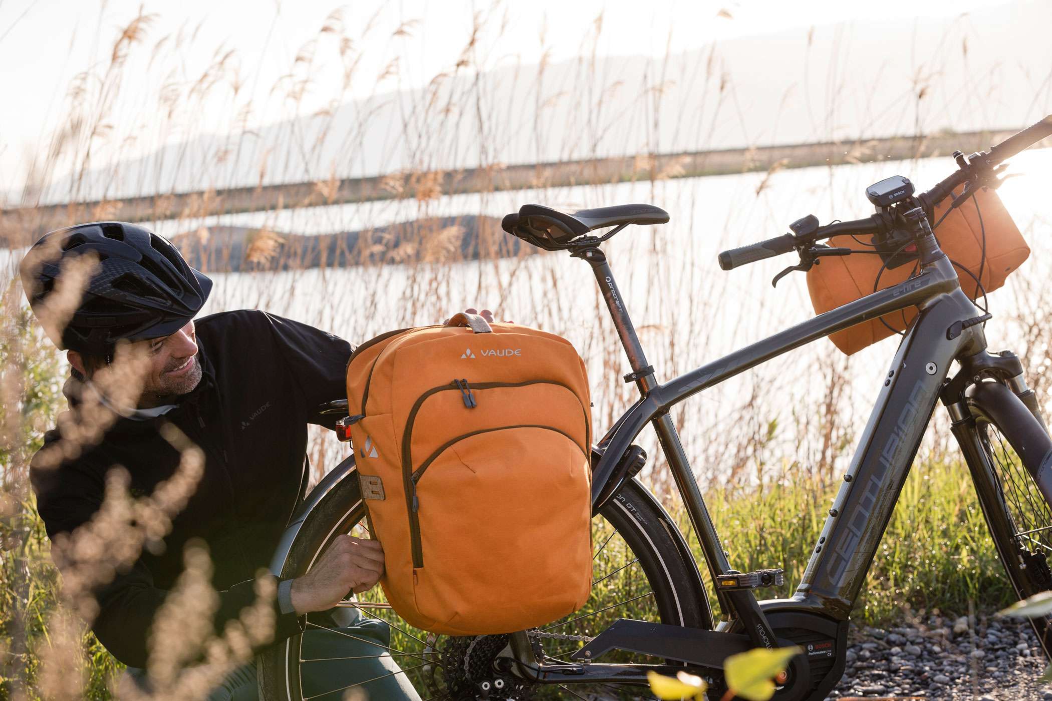Laboratorium Veronderstelling Kritiek VAUDE: relaxed cycling with E-Bags - The Pill Outdoor Journal