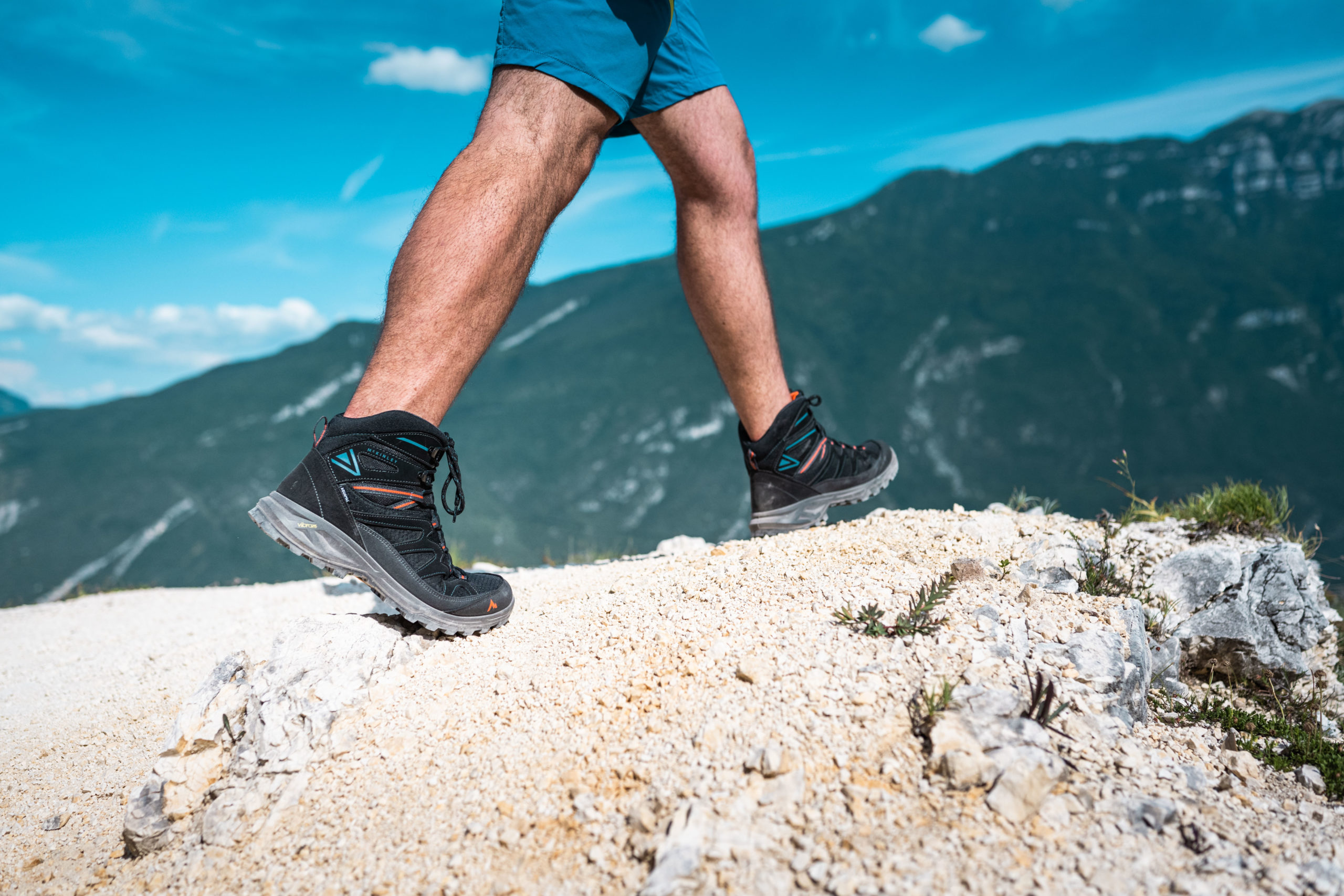 Test Time: three all-round shoes The Outdoor Journal face - mountain! Pill to every
