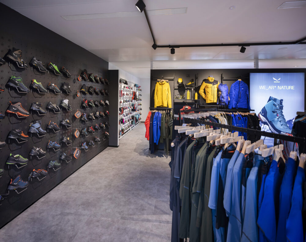 Oberalp opens its first showroom in Milan